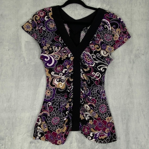 Majora V Neck Top with Cap Sleeves Purple Paisley Sz Medium - Picture 2 of 9